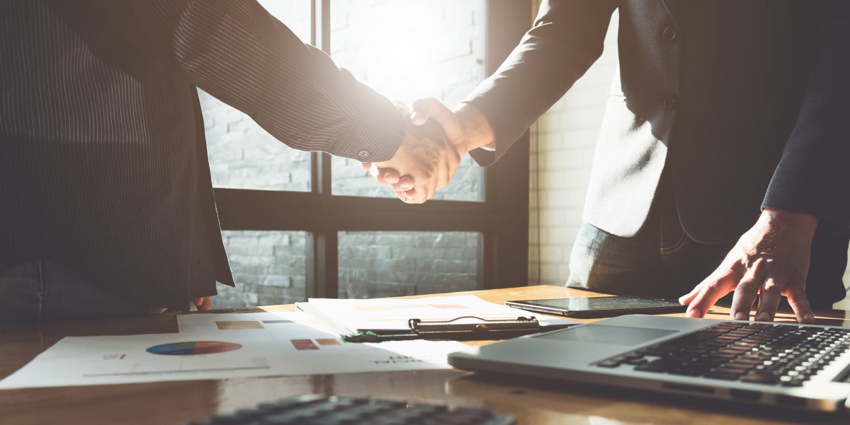 hand-shake-partnership hand-shake-partnership